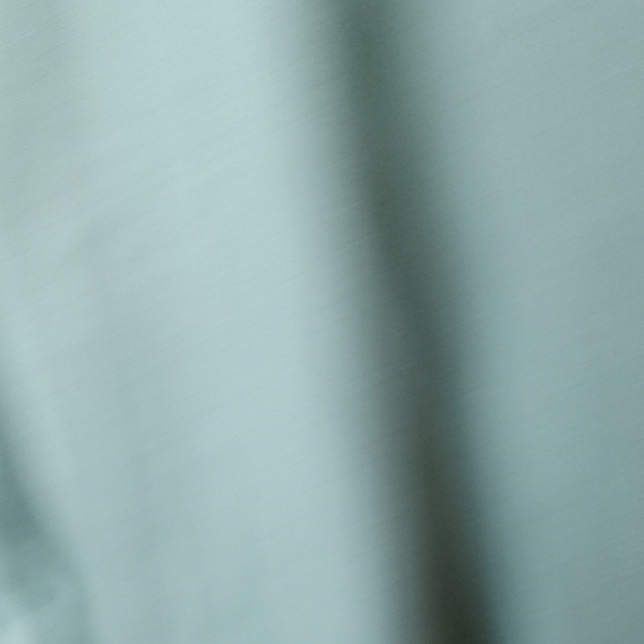 NWT Express Women's Size XL Light Green Button-Down Shirt - Picture 5 of 8